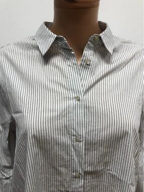Ann Taylor Women Gray and White Striped Button-Down Shirt Size 18